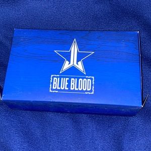 Jeffree Star Blue Blood eyeshadow pallet 💙🥶❄️